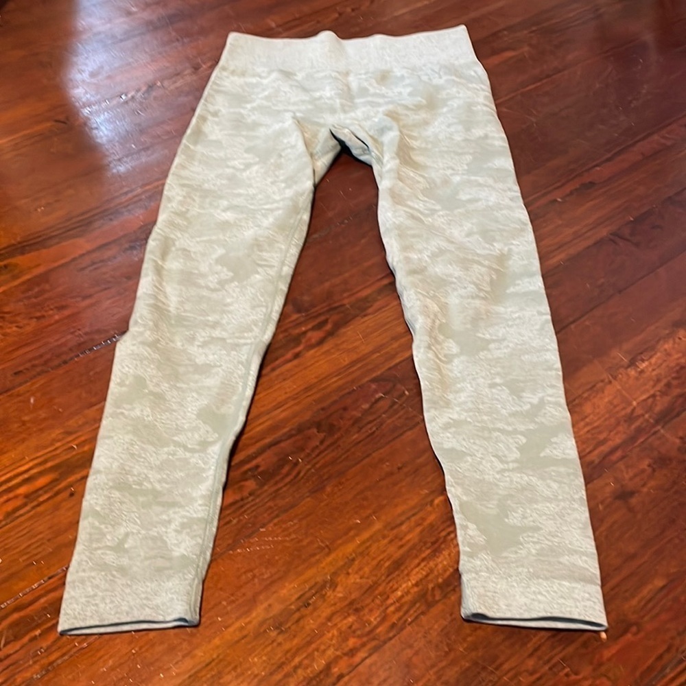 Gymshark Women’s Green Leggings Size XXS